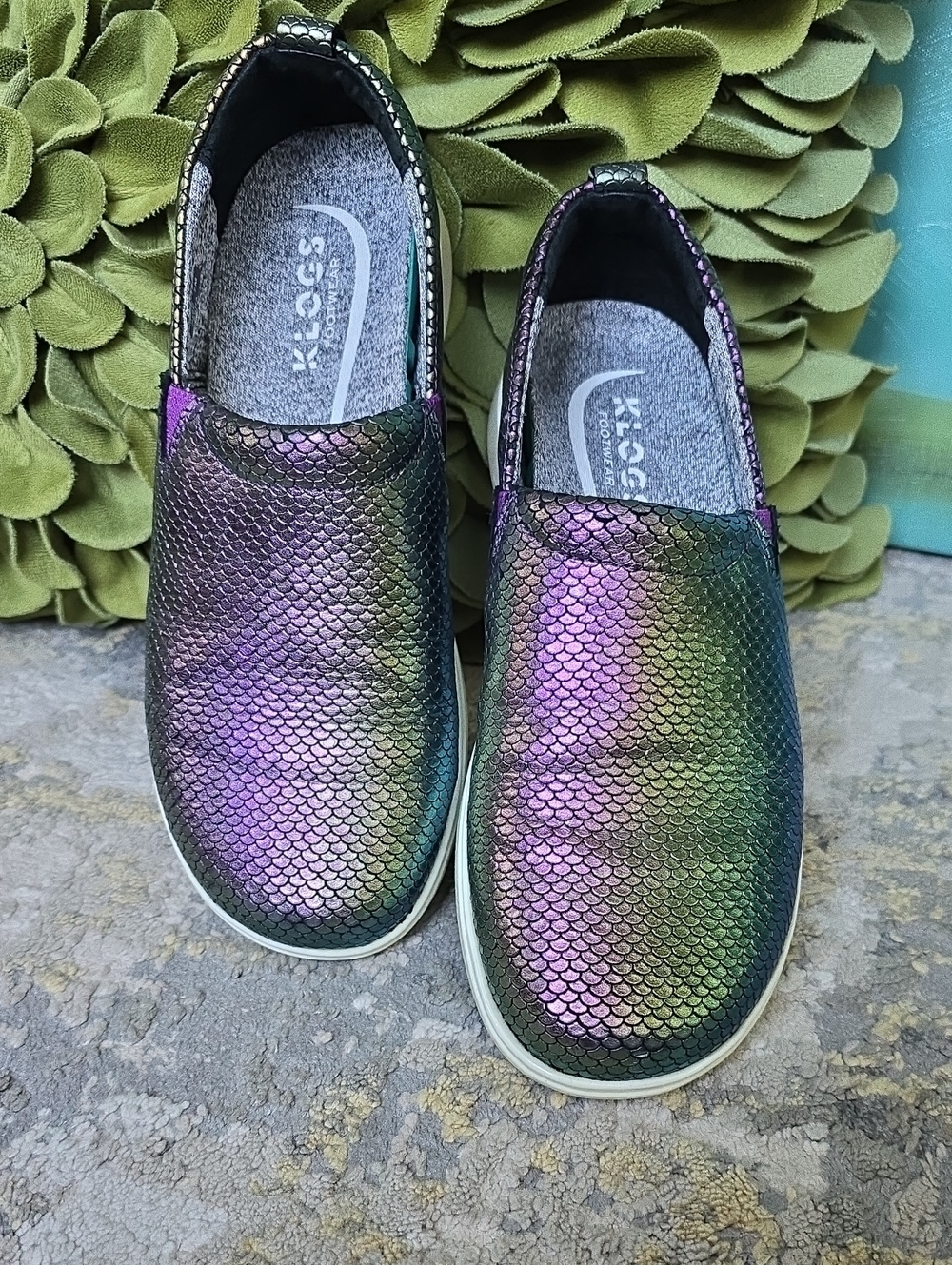 Klogs Leena Slip-On Mermaid Iridescent Snake-Embossed Women's Size 7